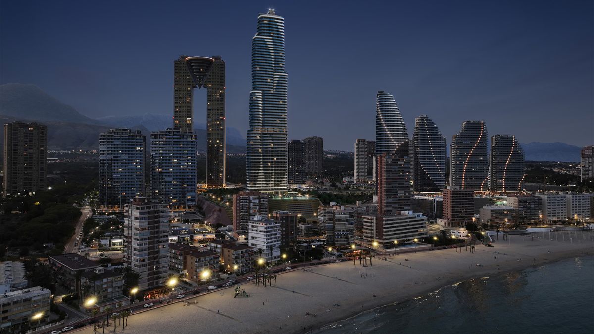 TM Tower de Benidorm, el rascacielos residencial más alto de Europa, vende su piso más caro por 3 millones de euros