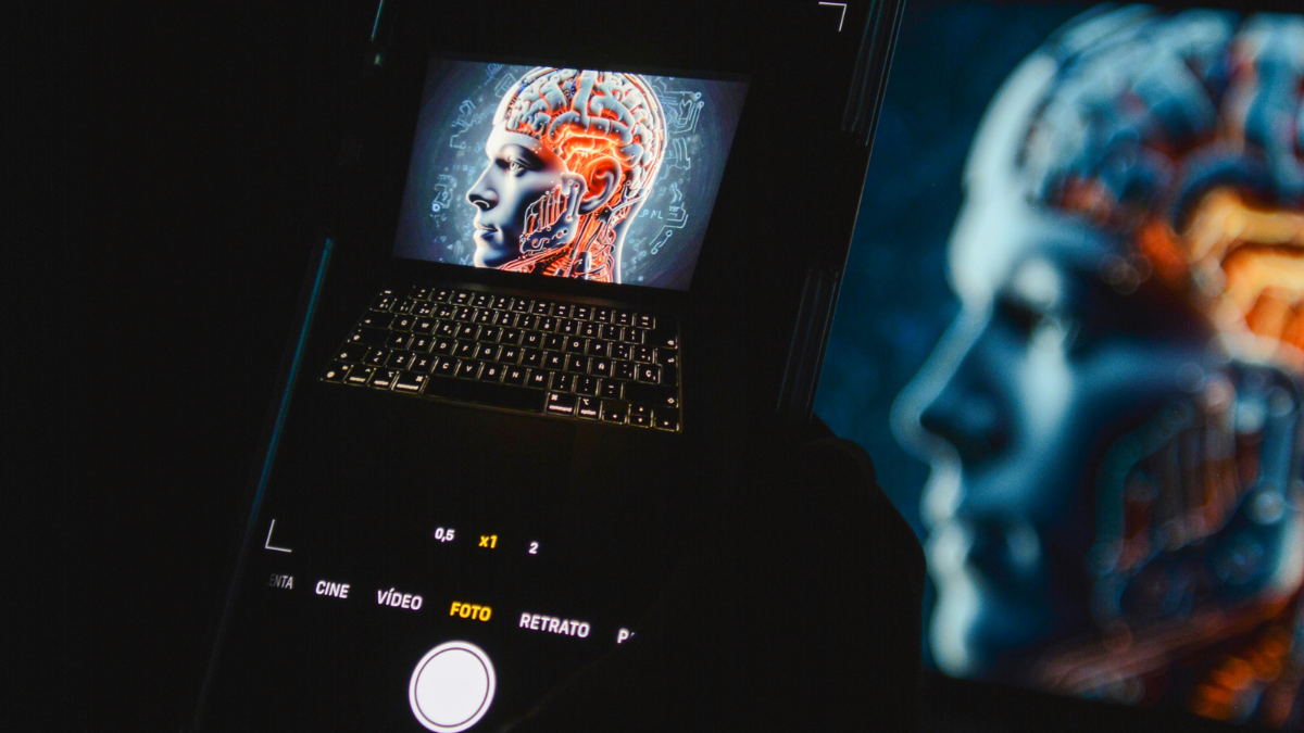 Qué son la IA predictiva y la IA generativa, y por qué deberían complementarse