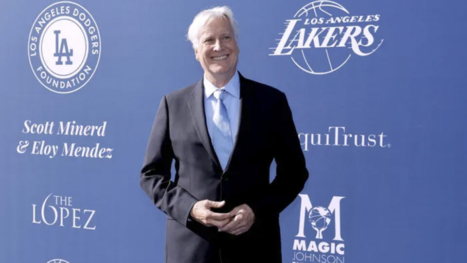 La NBA aprueba la venta de los Lakers A Mark Walter, propietario de los Dodgers, por 10.000 millones