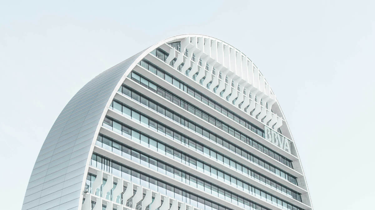 BBVA: un paso decisivo hacia el universo cripto, lanzará su propia stablecoin en 2026