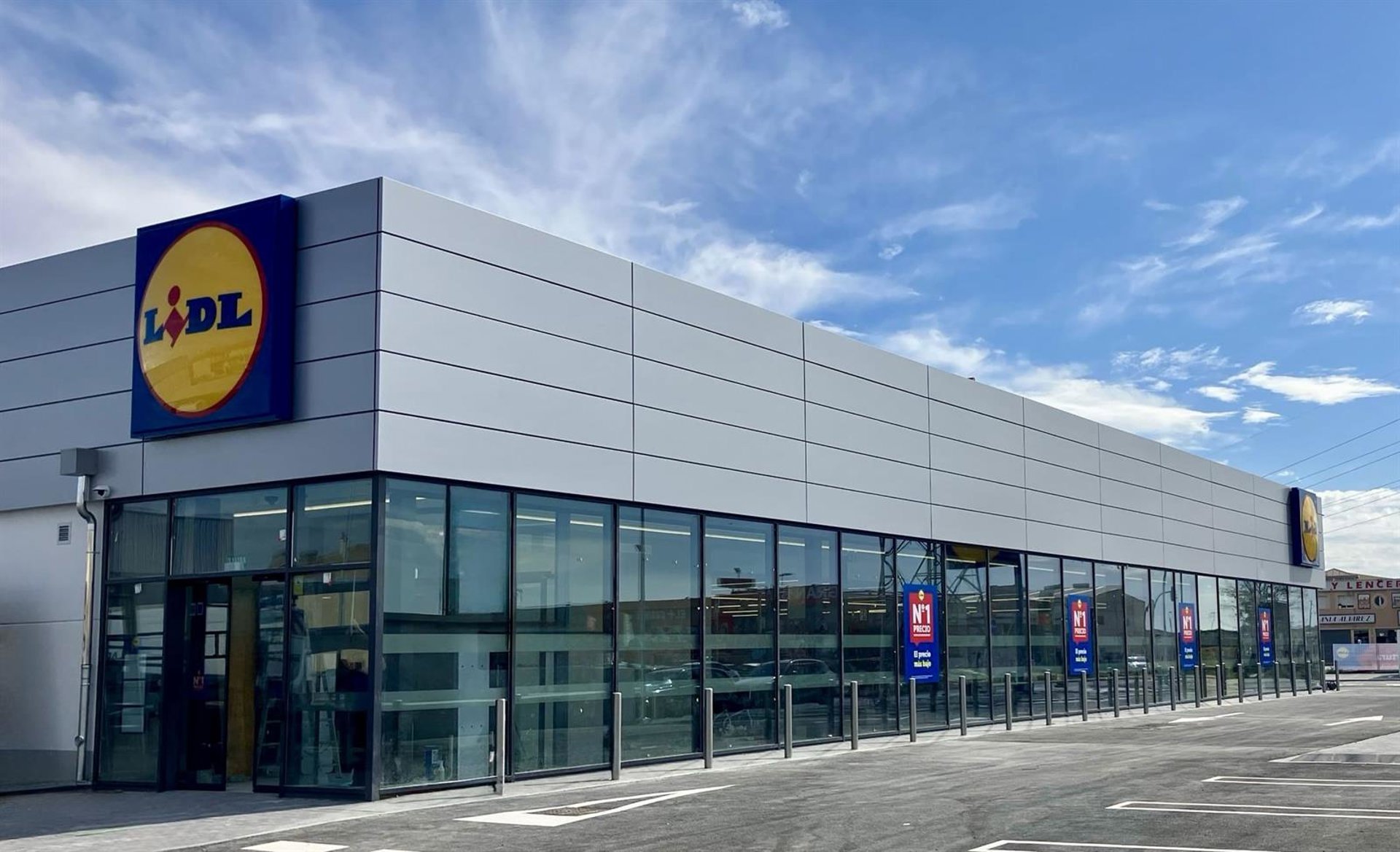 Lidl inaugurará dos tiendas en octubre con una inversión de 3,7 millones