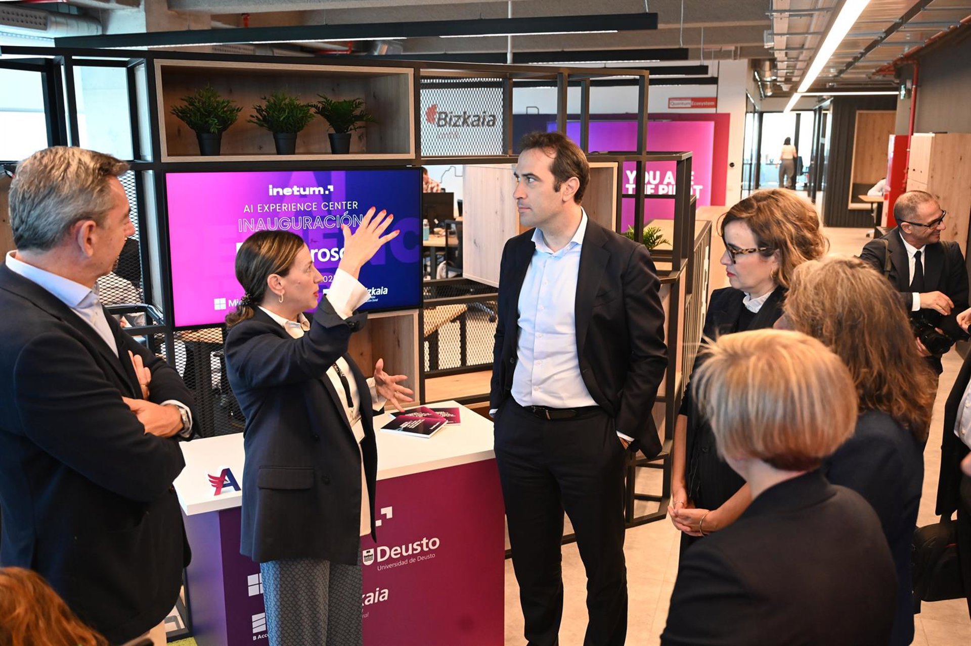 Cuerpo defiende que España está en «un círculo virtuoso» de crecimiento económico y aboga por mejorar salarios