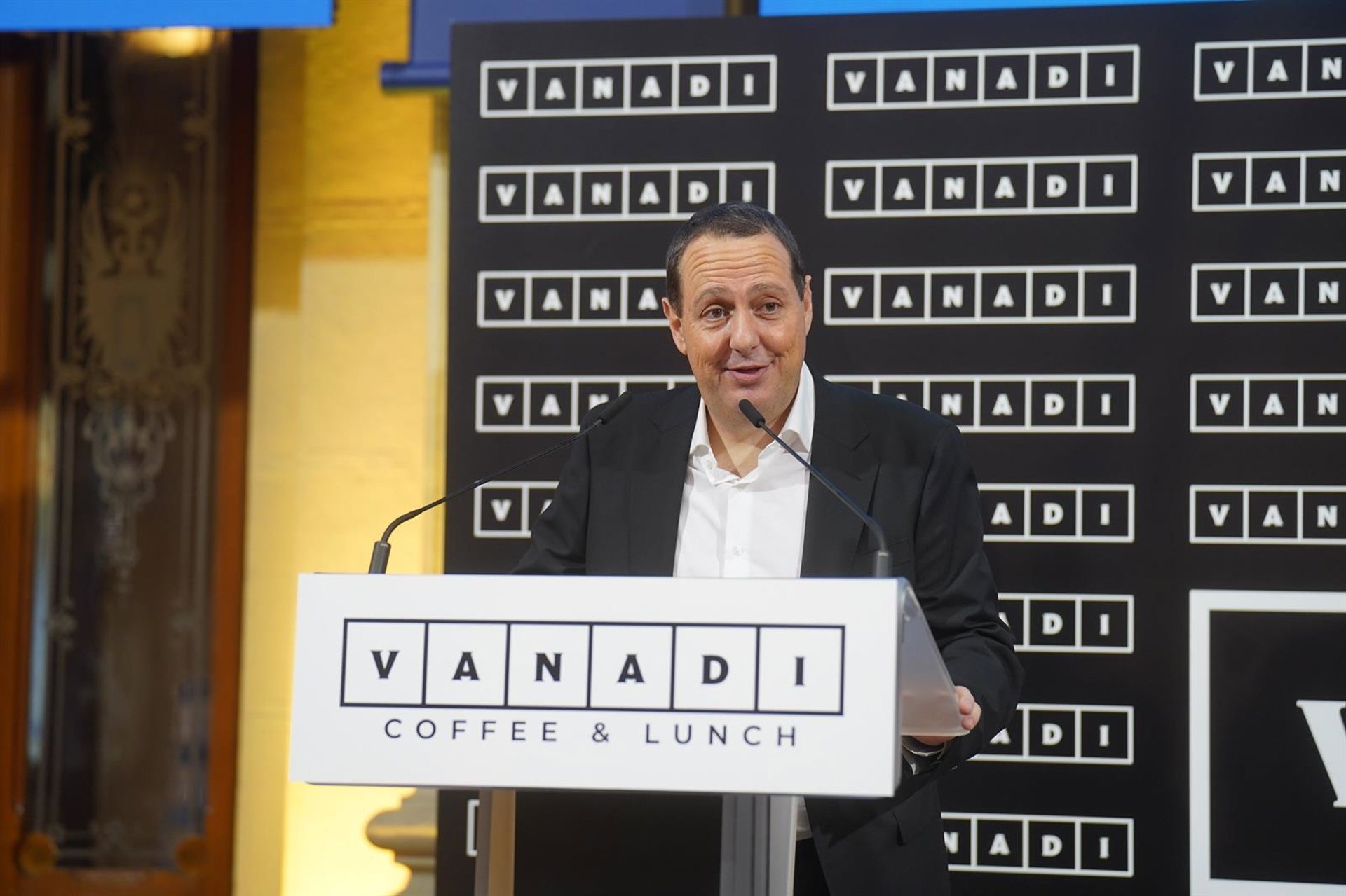 Vanadi crea un comité de expertos para asesorar en su plan de inversión en  bitcoin - Forbes España