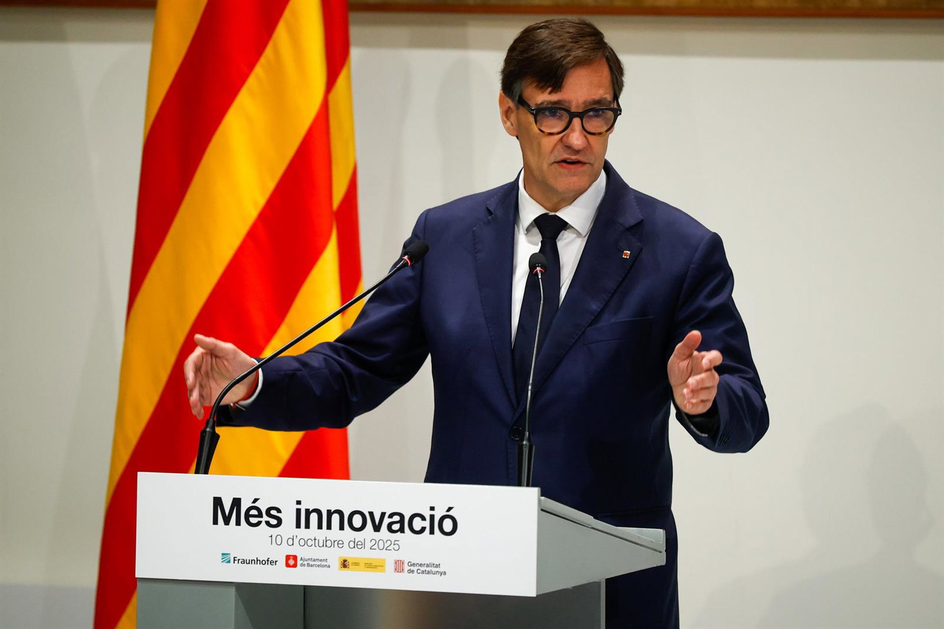 Illa achaca a «razones no financieras» el fracaso de la OPA: «Sabadell es un banco muy arraigado en Cataluña»