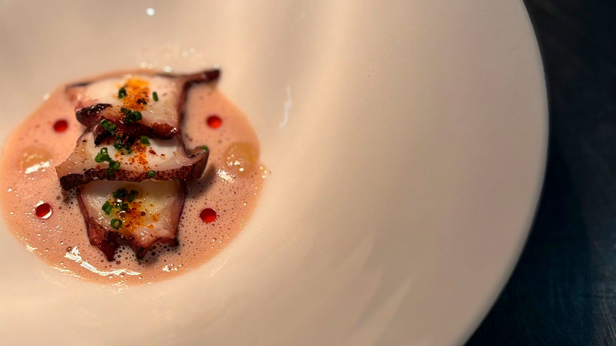 Gastrosábado de pulpo gallego auténtico, mariscos de la ría de Arousa y pescado salvaje en Forbes House… ¿Ya eres socio?