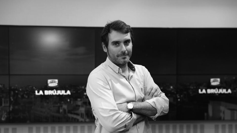 Hombre del día | Rafa Latorre, Antena de Oro de Radio 2025 por su rigor periodístico y su labor al frente del programa ‘La Brújula’