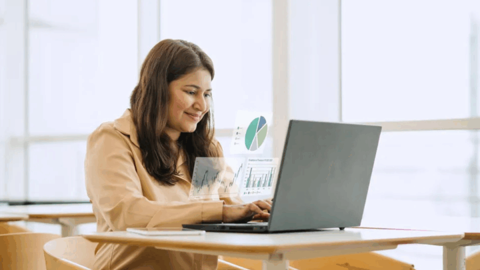 Cómo dejar de pensar demasiado y avanzar en tu negocio con ayuda de ChatGPT