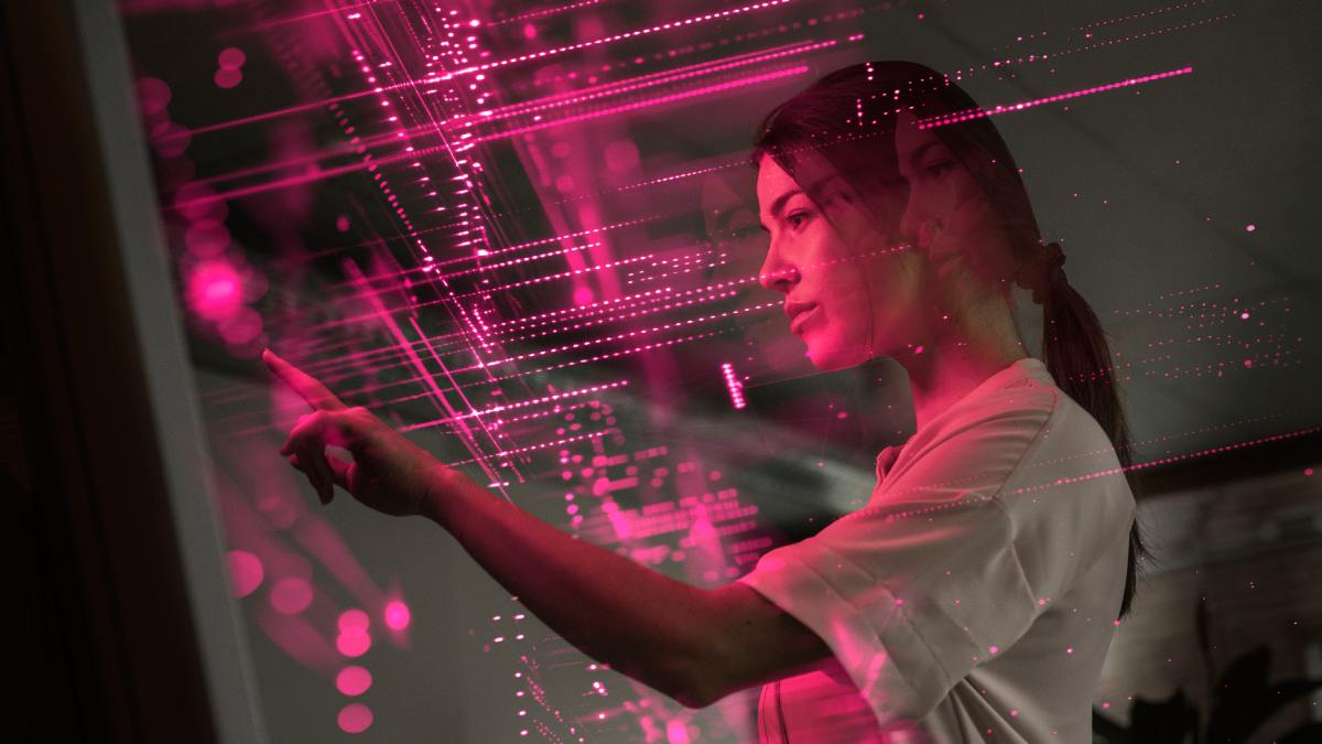 Las mujeres transforman la inclusión en la tecnología, ellas programan el futuro