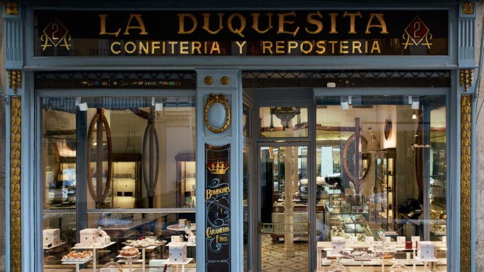 Nueva colaboración limitada de Loewe Perfumes con La Duquesita