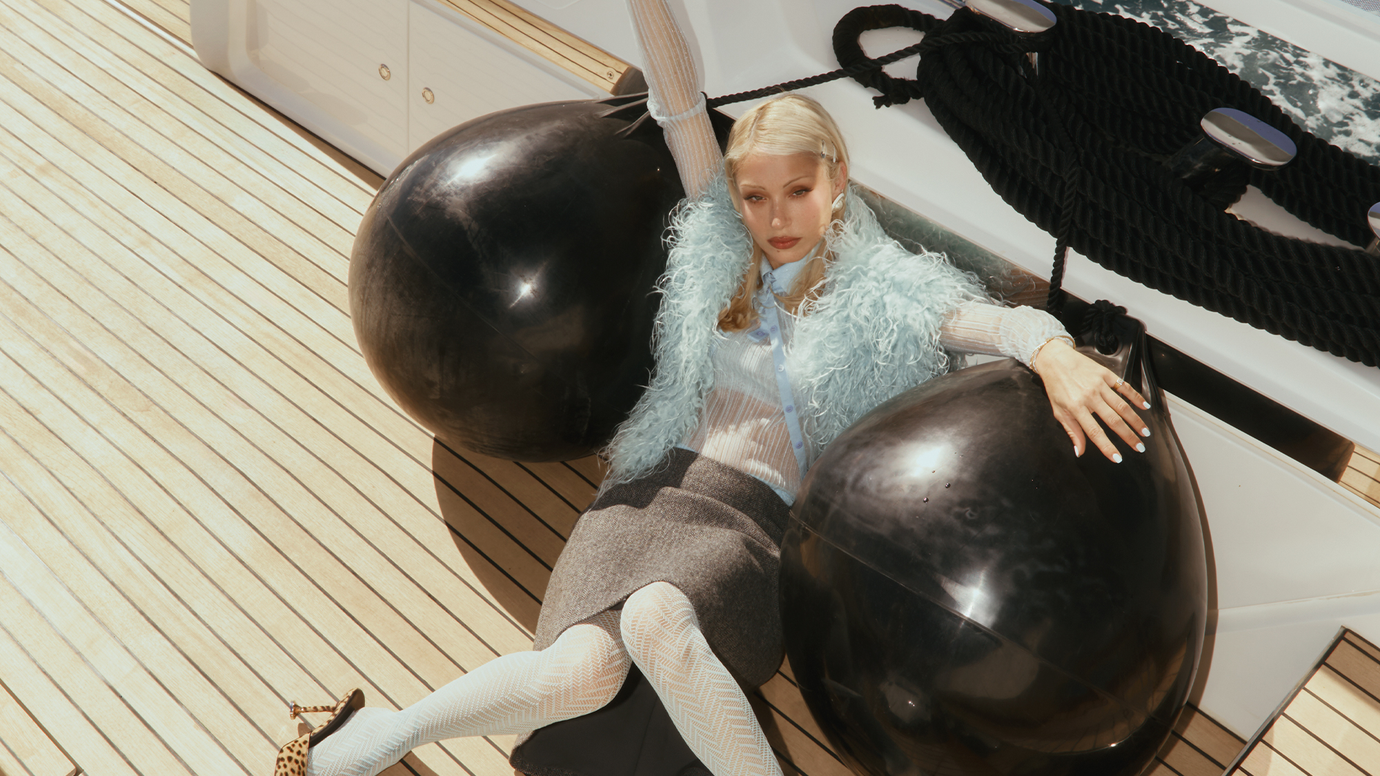 Nautik Interview | Miranda Makaroff: «Los veranos con mis abuelos eran siempre mi símbolo de sentirme en casa, protegida»