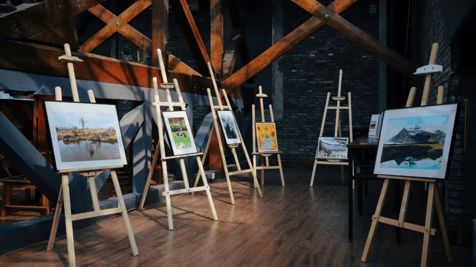 Reyes del martillo: la historia y los récords de las casas de subastas más influyentes