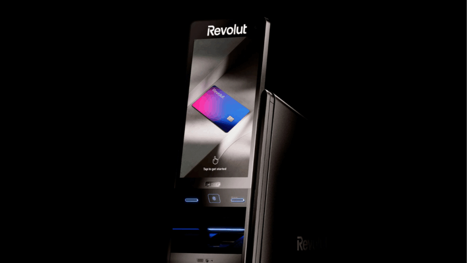 Revolut da los primeros pasos para competir en banca privada en España