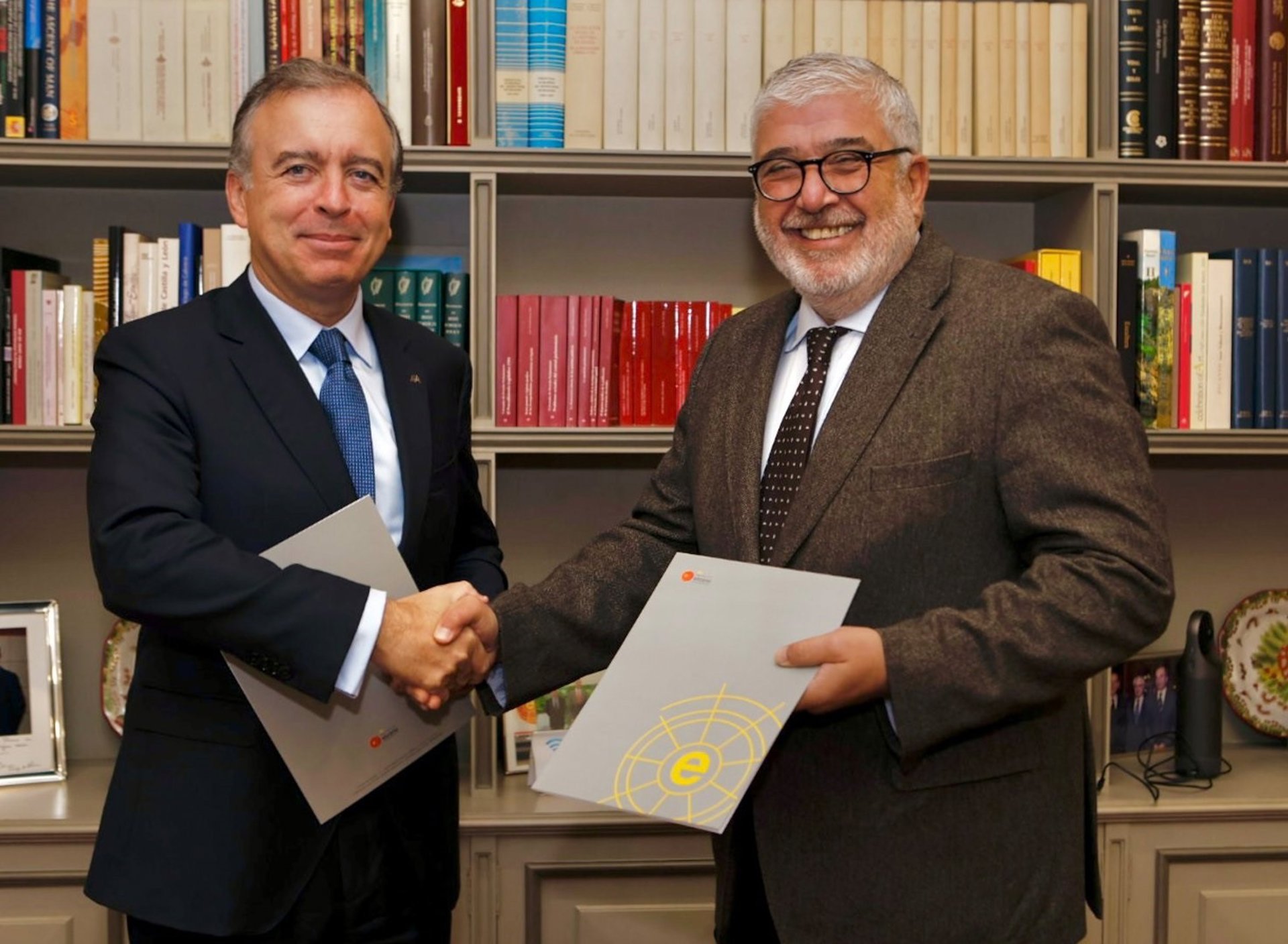 Abanca se suma a la red de Socios Colaboradores del Real Instituto Elcano