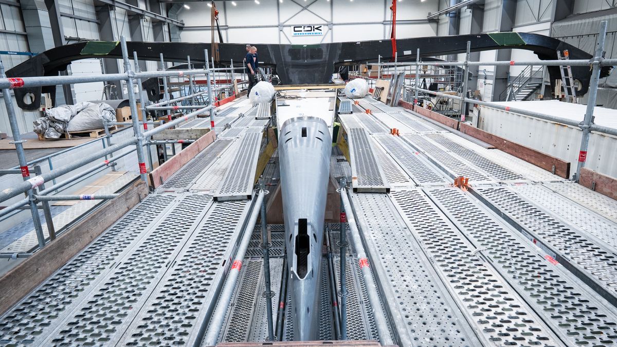 El proyecto Gitana de los Rothschild ultima su versión 18, un trimarán gigante