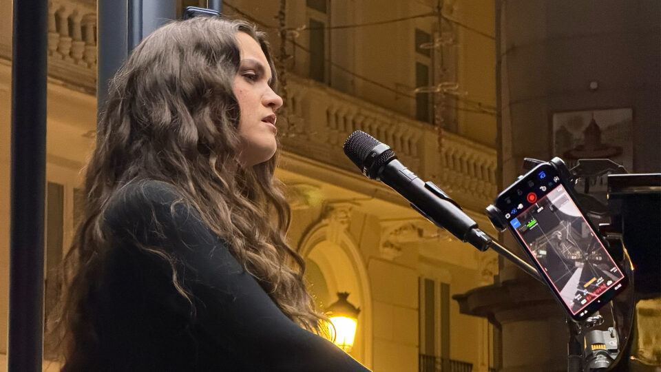 Apple convierte la Puerta del Sol en un gran escenario para celebrar sus 40 años en España