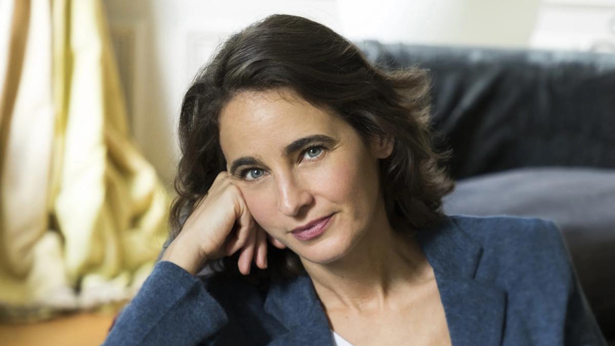 Así es Laurence Debray, la biógrafa del rey Juan Carlos I