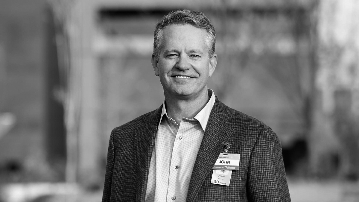 Walmart nombra próximo CEO a John Furner