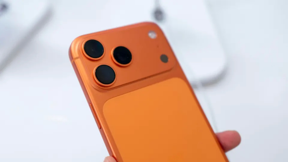 Así son iOS 26.2 e iOS 18.7.3, las nuevas actualizaciones de iPhone