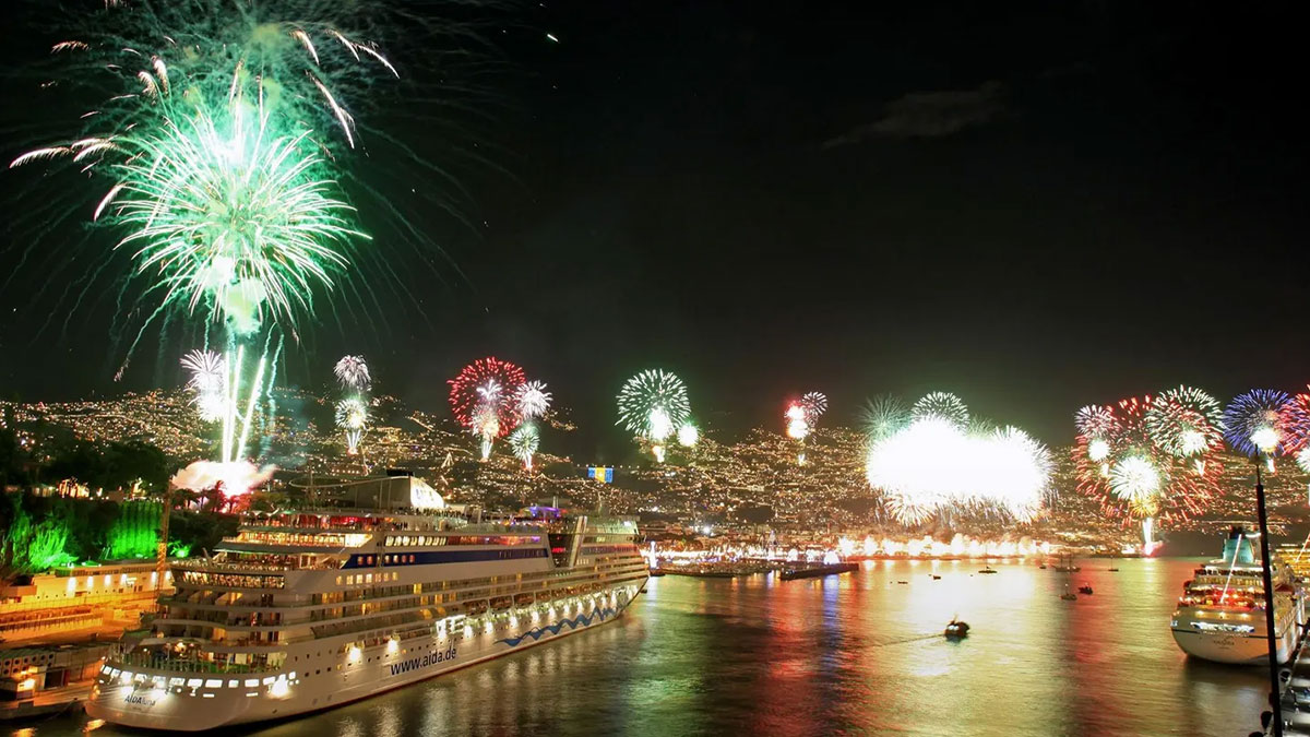 La Bahía de Funchal (Madeira) repite espectáculo: 12 cruceros darán la bienvenida al año nuevo
