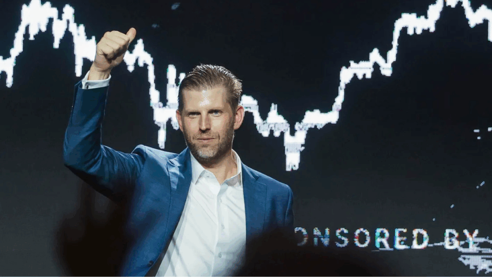 Cómo Eric Trump ha multiplicado por diez su fortuna tras el regreso de su padre a la Presidencia de Estados Unidos