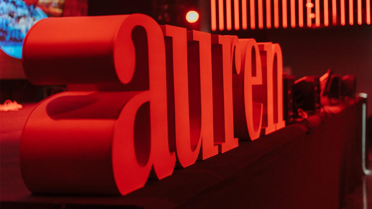 Auren factura 104,1 millones en España en su año fiscal 2024-2025, un 8,1% más, tras la entrada de Waterland