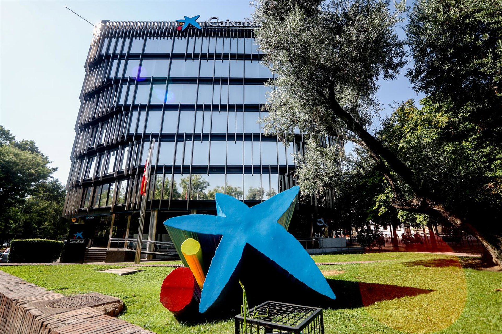 CaixaBank coloca 500 millones de libras en deuda sénior no preferente a seis años