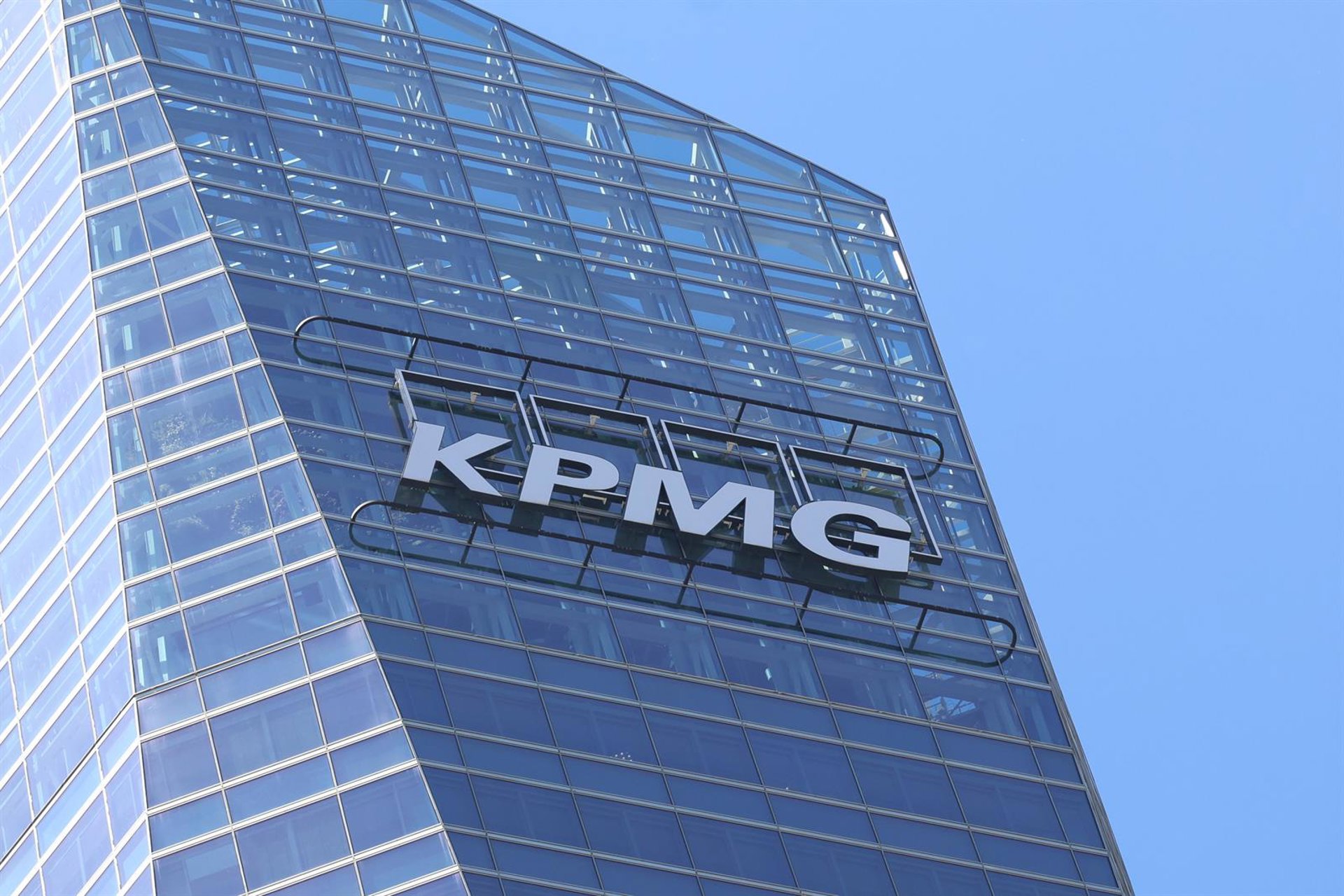KPMG acelera su transformación con IA con el despliegue masivo de Microsoft 365 Copilot