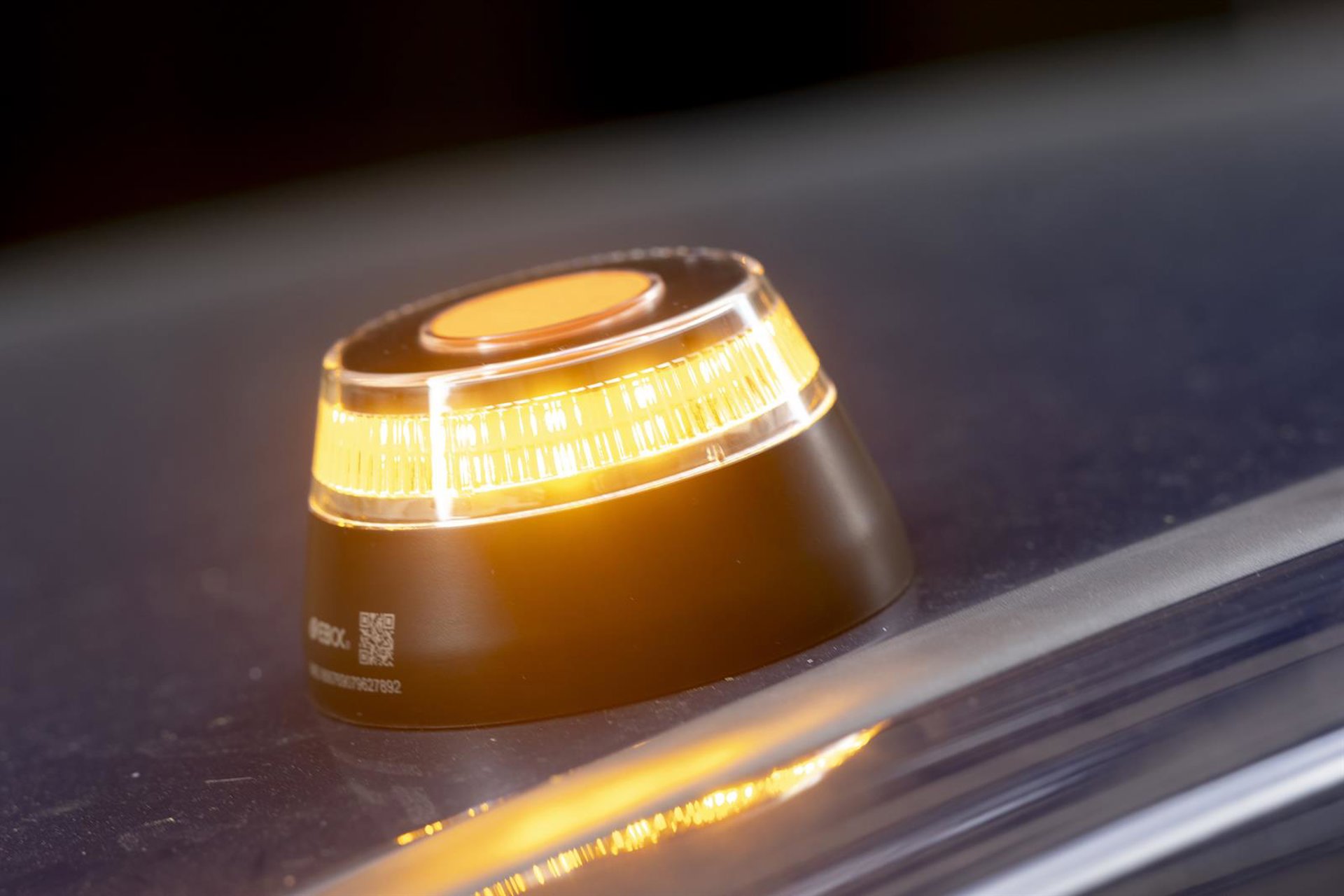 Transportistas piden a la DGT un periodo de transición antes de sancionar por no llevar la baliza V16