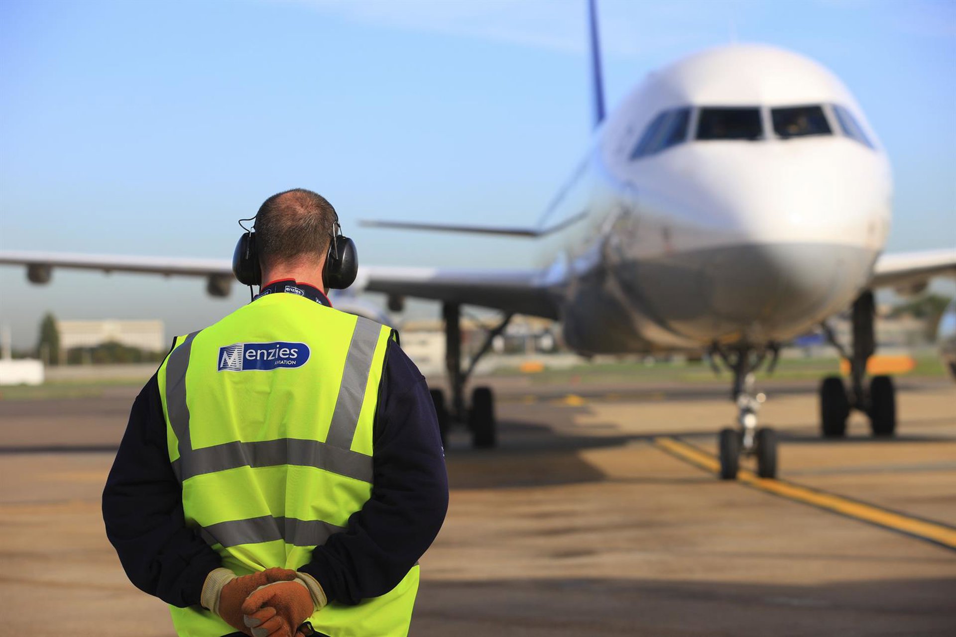 La británica Menzies Aviation sopesa salir a bolsa y busca nuevas adquisiciones en Estados Unidos y Asia