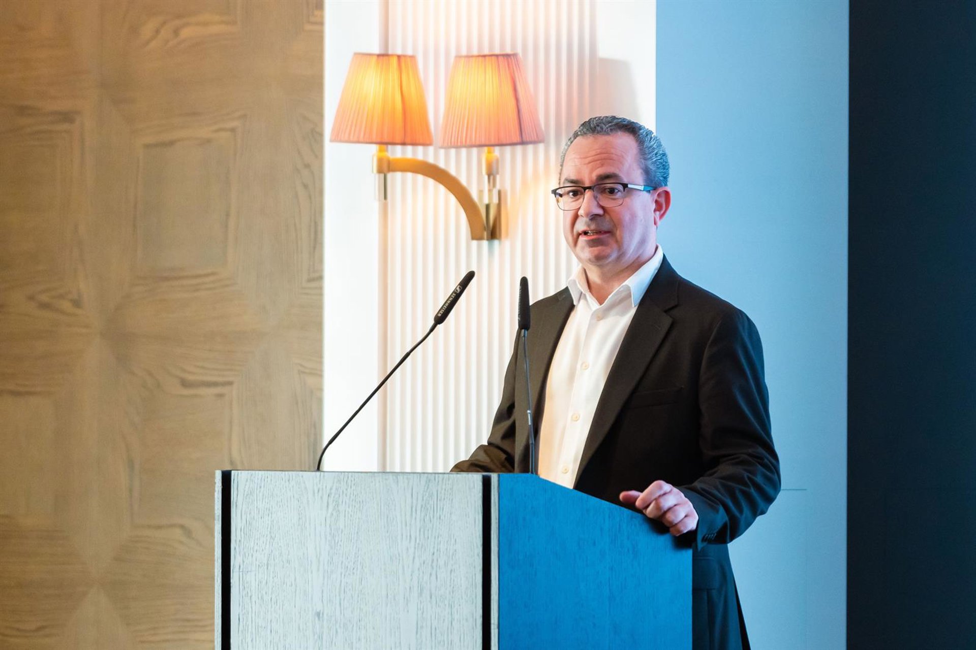 ACIE respalda que los costes de los servicios de ajuste puedan financiarse con cargo a los peajes eléctricos