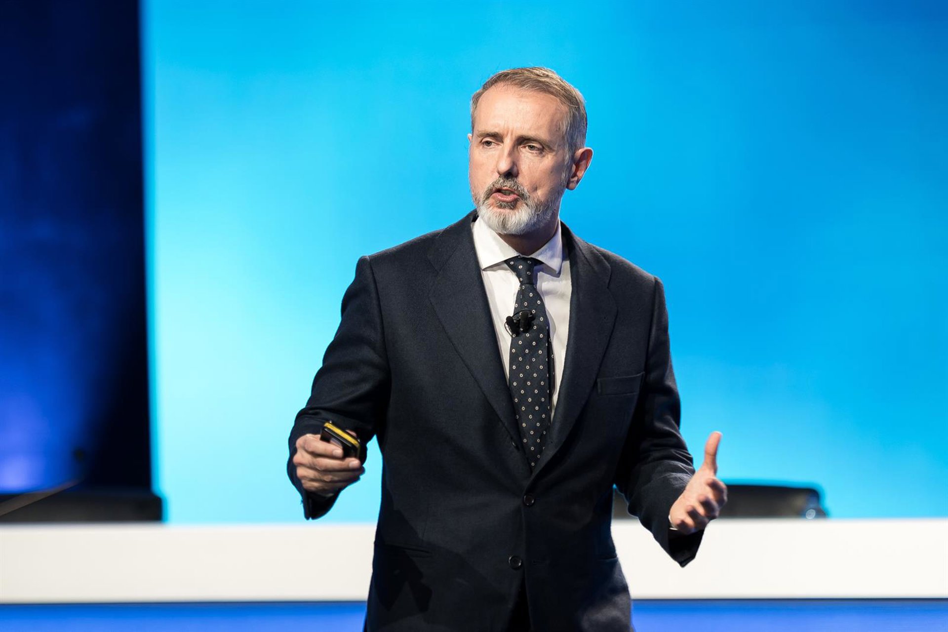 Murtra (Telefónica) reconoce conversaciones sobre operaciones de M&A en «cada uno» de sus mercados