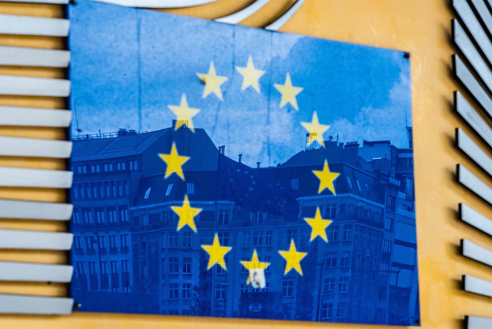 Bruselas da un ultimátum a España para que cumpla las nuevas normas de servicios financieros ‘online’