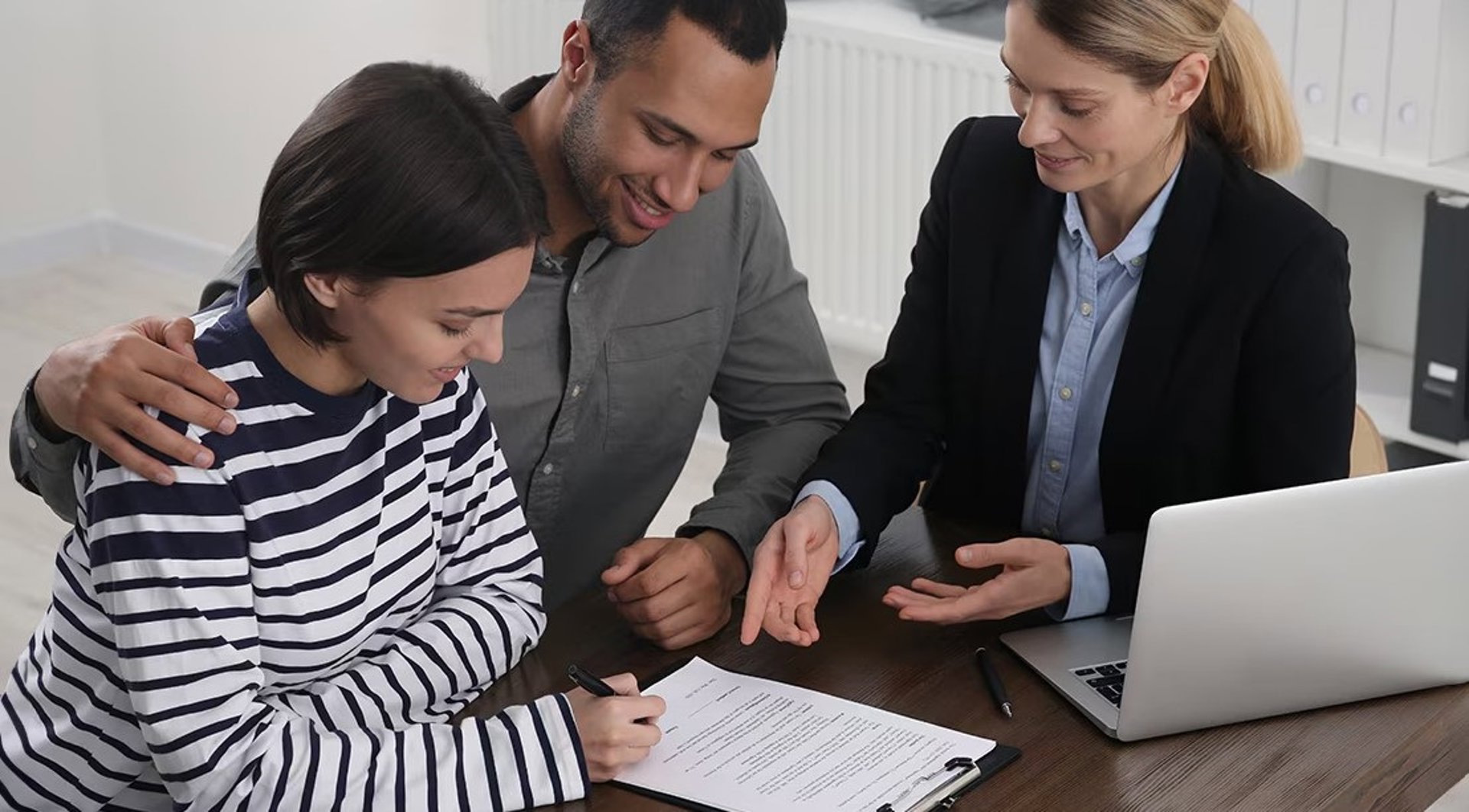 BBVA extiende a Colombia y Uruguay su modelo de apoyo a comercios de barrio