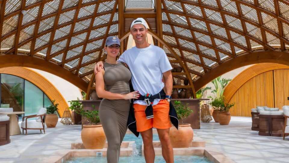Cristiano Ronaldo y Georgina compran dos villas de lujo en un exclusivo resort sostenible del Mar Rojo