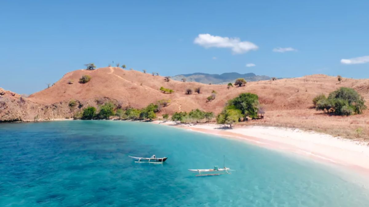 Cuatro miembros de una familia española permanecen desaparecidos tras el naufragio de un barco turístico en Indonesia