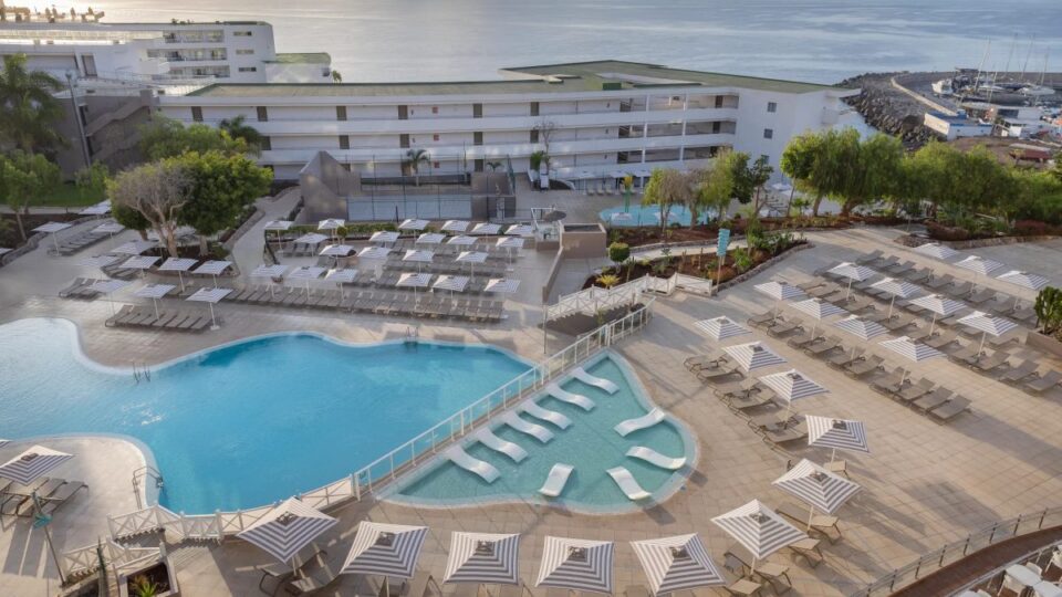 Arcano Partners adquiere a Hyatt tres hoteles en Tenerife a través de su fondo AVA III