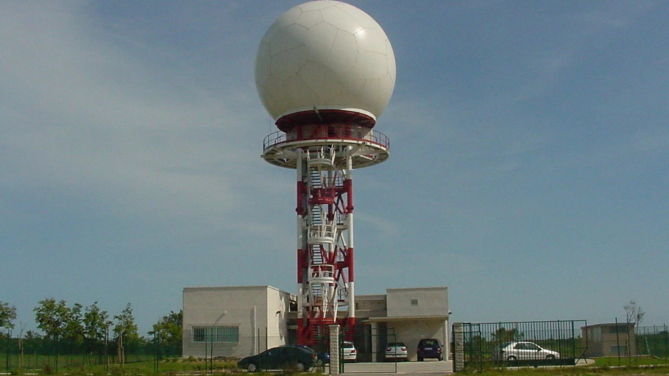 EEUU adjudica un contrato de 298,5 millones a Indra y 374,6 millones a RTX para modernizar sus radares aéreos