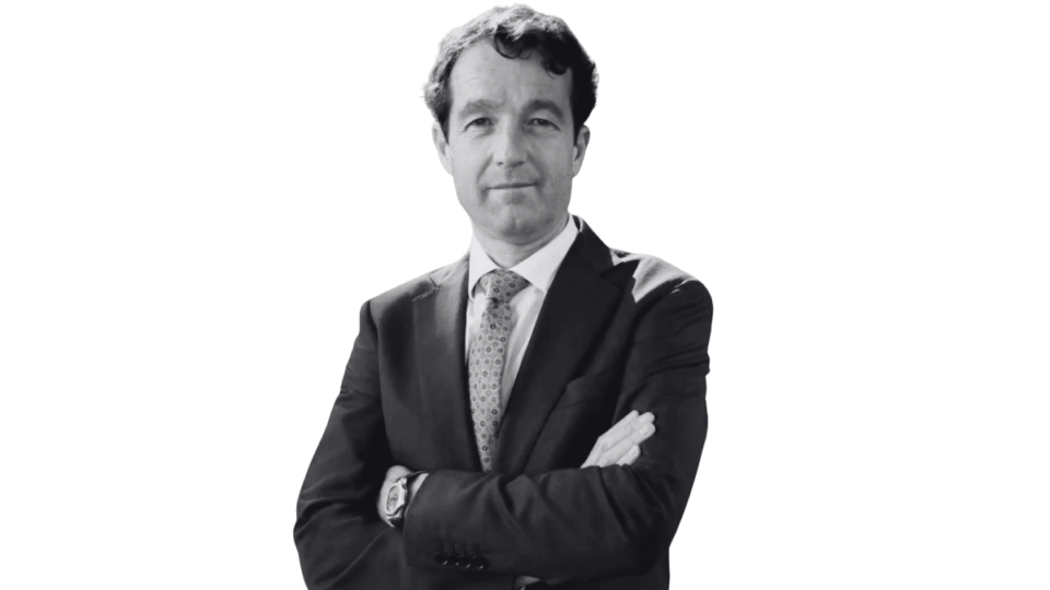 Hombre del día | Ángel Escribano, el directivo que ha devuelto a Indra al radar del gran capital