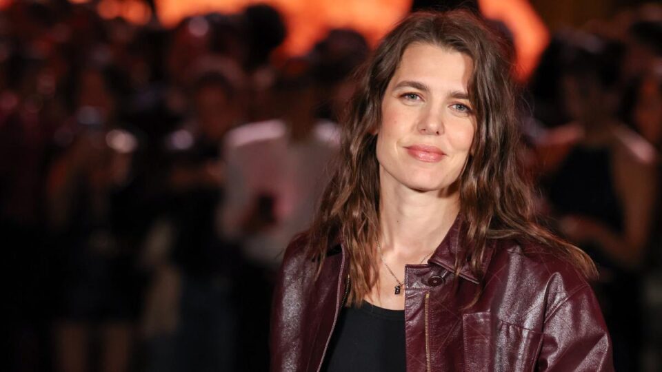 Filósofa, modelo y escritora, así sería el LinkedIn de Carlota Casiraghi