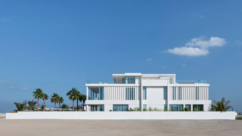 Dentro de una villa frente al mar de 81,6 millones de dólares en Dubái