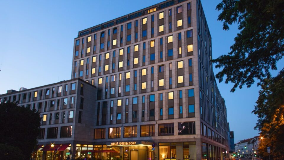 Meliá Düsseldorf: elegancia contemporánea en la capital alemana del diseño