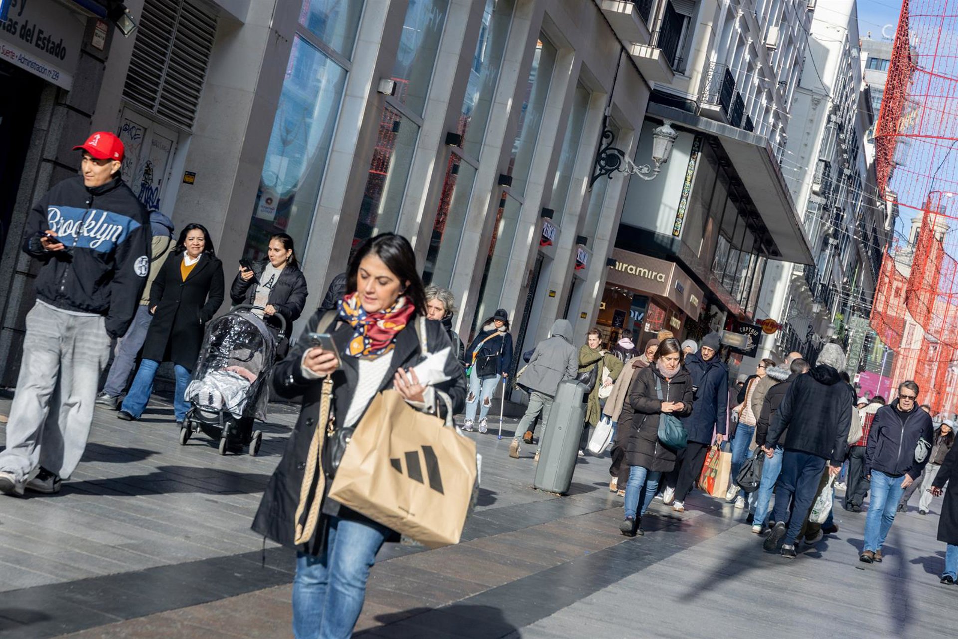 La OCU recuerda que con las rebajas las garantías de los productos deben ser las mismas