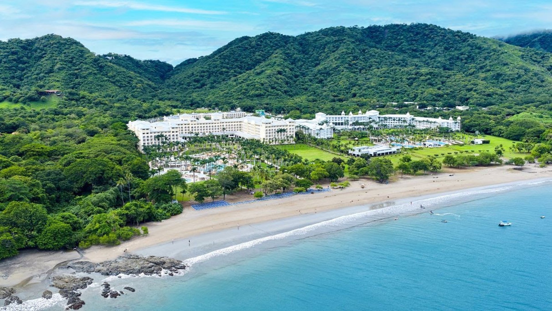 Un tribunal de Costa Rica reclama a RIU demoler parte de un hotel y restituir el manglar de una zona protegida