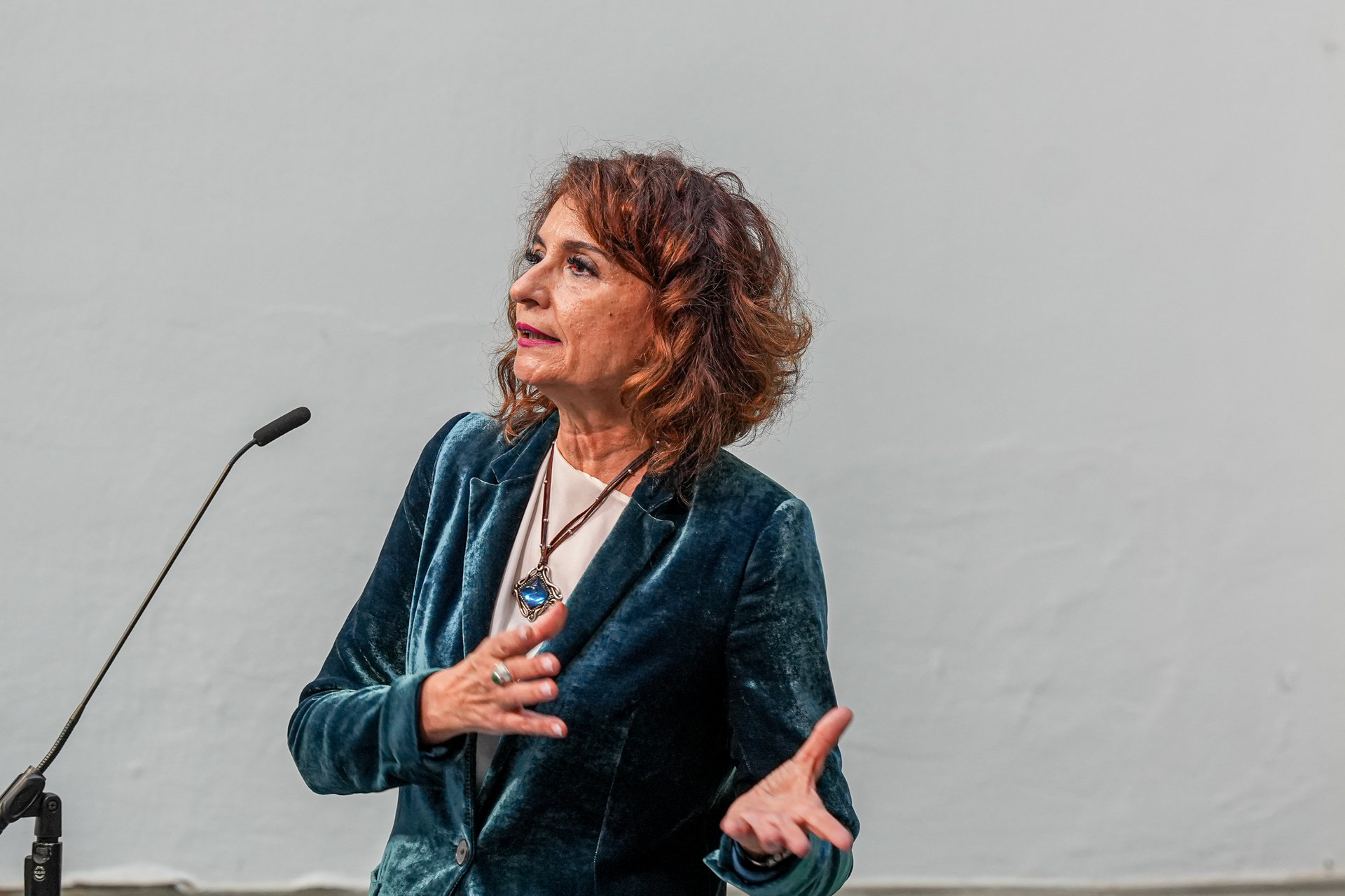 El Gobierno plantea elevar el porcentaje de cesión a comunidades del IRPF e IVA para inyectar 16.000 millones