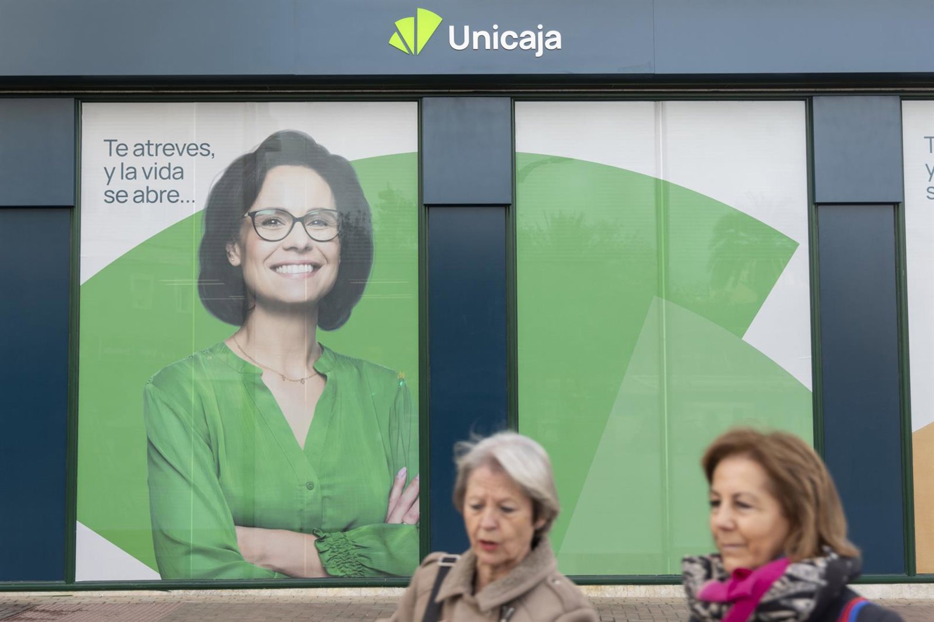 Unicaja anuncia su calendario del pago anticipado de las pensiones para 2026