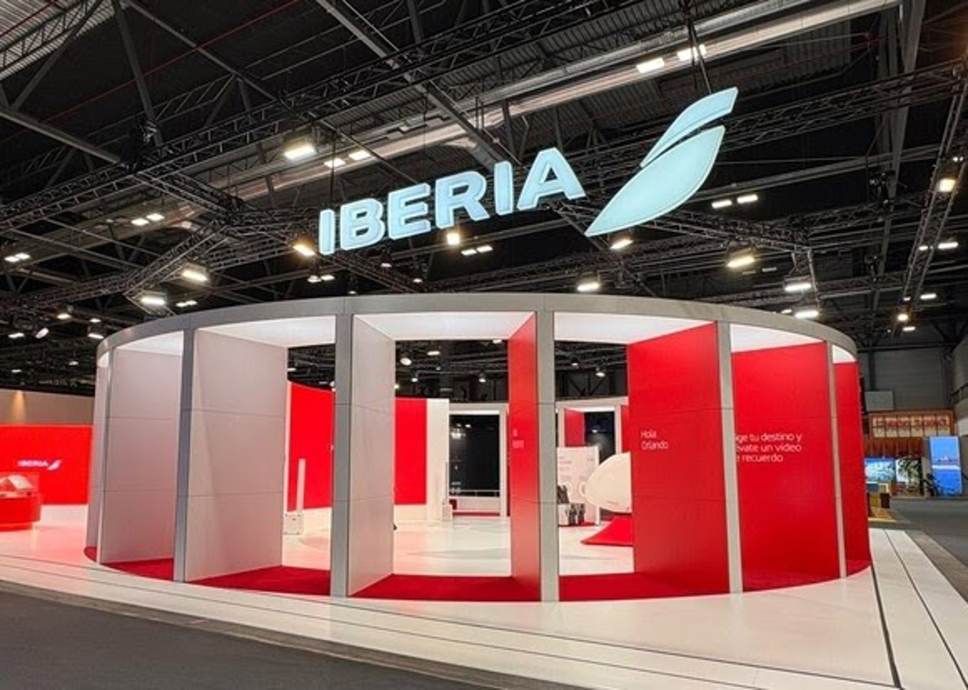 Los nuevos destinos de Iberia protagonizan su stand de Fitur 2026