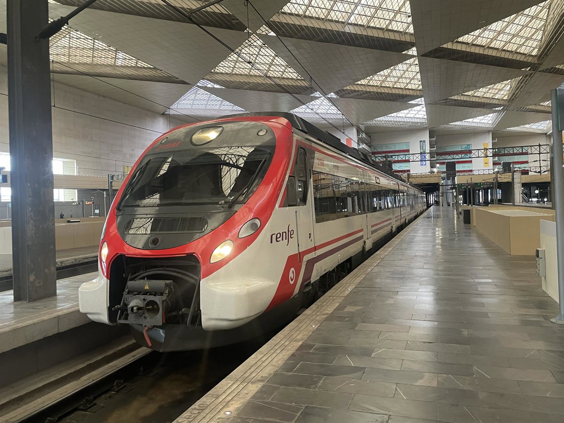 USO se solidariza con la huelga de maquinistas y pide unidad sindical para movilizar el servicio de a bordo