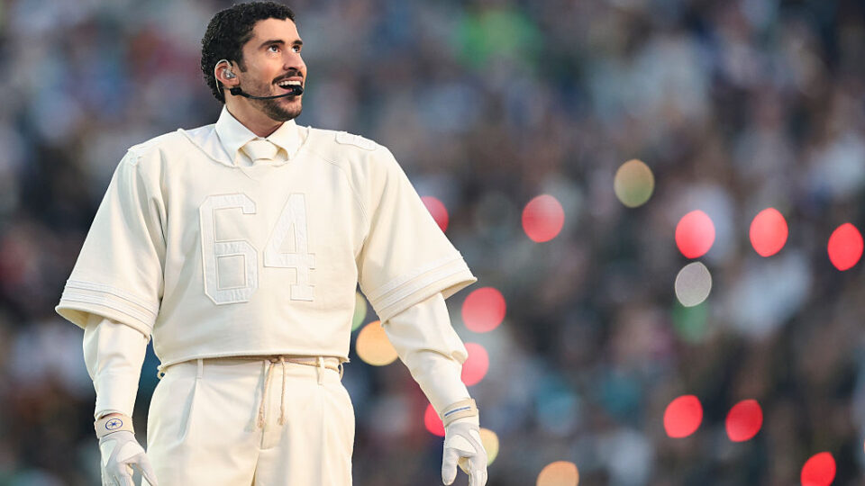 El día que Bad Bunny continuó haciendo historia en el medio tiempo de la Super Bowl XL