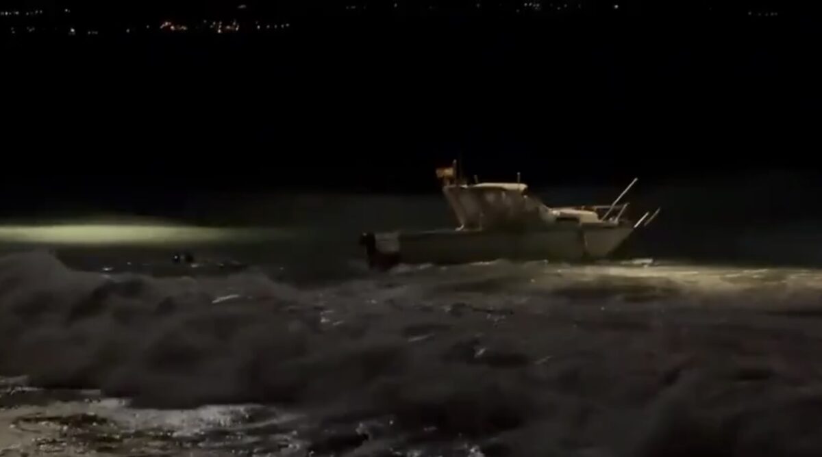 Naufragio en Portixol, Mallorca: Salvamento Marítimo evacúa a un tripulante tras problemas en una motora