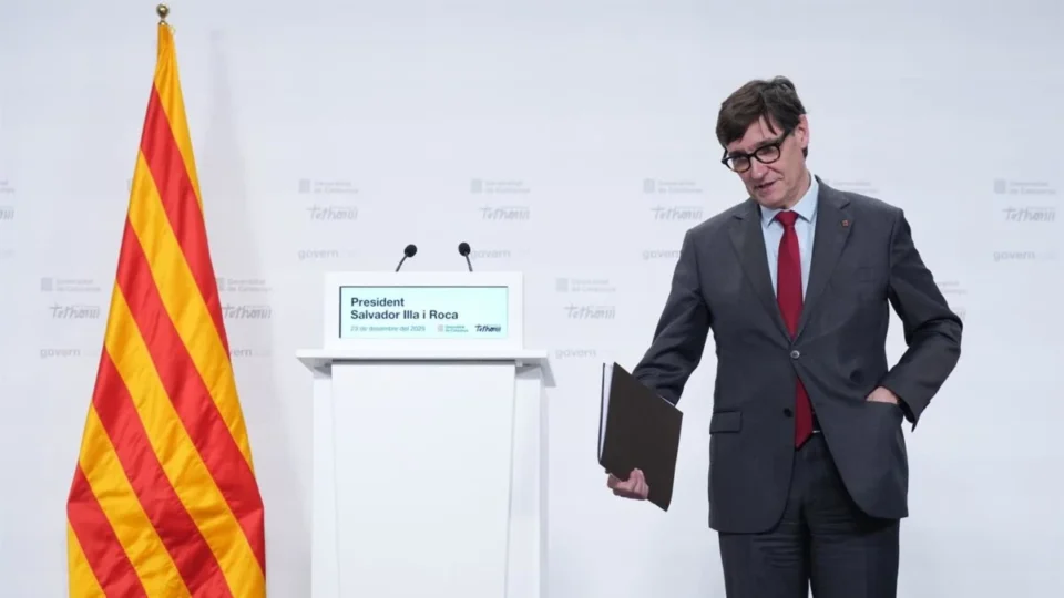 Vuelve Salvador Illa de la mano que siempre está tendida